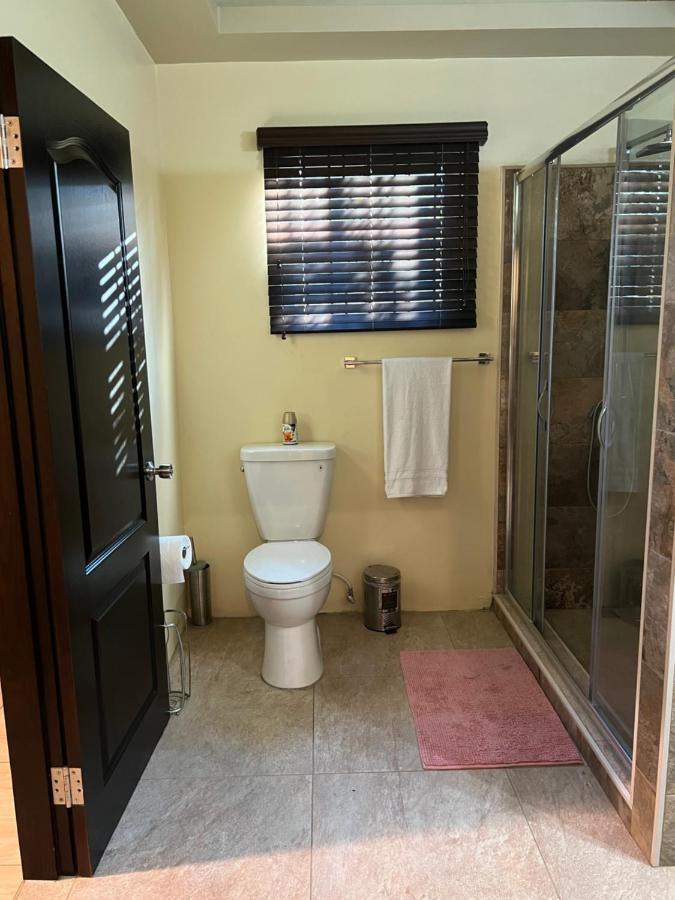 Kingston Oasis One Bedroom Extérieur photo